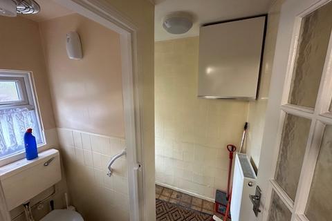 29 Globe Road, Hornchurch, RM11 1BS