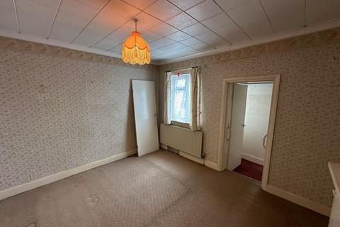29 Globe Road, Hornchurch, RM11 1BS