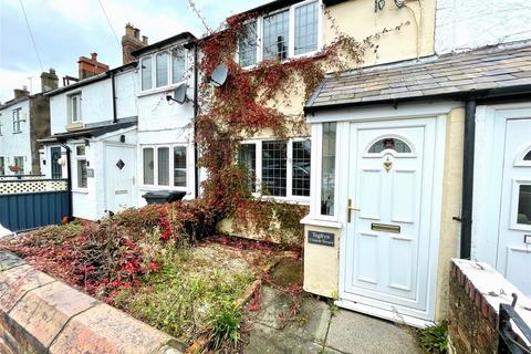 2 bedroom terraced house to rent, Lloyds Terrace, Treuddyn CH7