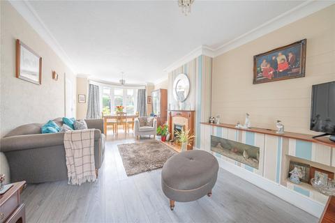 4 bedroom semi-detached house for sale, Easterly Avenue, Oakwood, Leeds