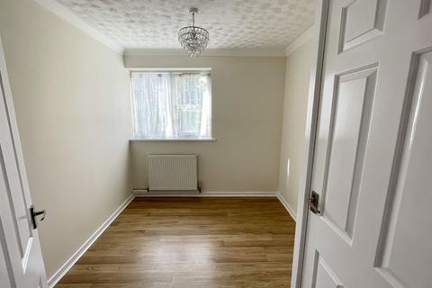Flat 2, Kendal Court, 2 Lakeside Walk, Birmingham, B23 7YS