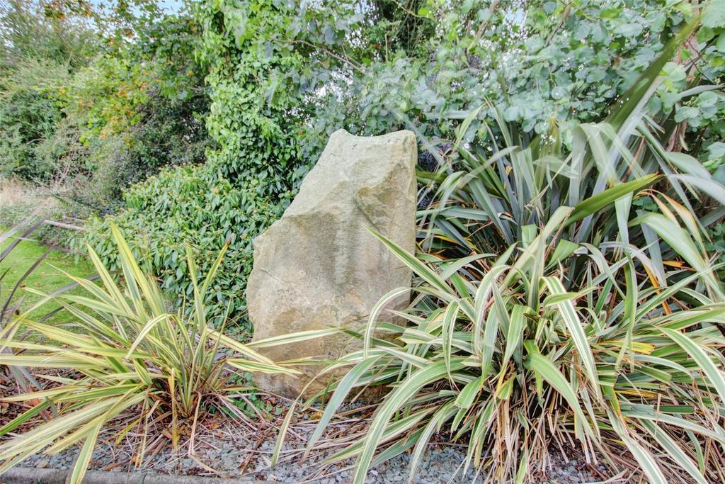 Garden Feature