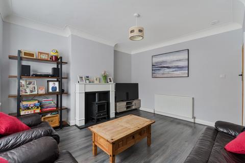 3 bedroom terraced house for sale, Chalgrove Avenue, Morden SM4