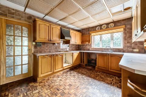 4 bedroom bungalow for sale, Wicken Road, Saffron Walden CB11