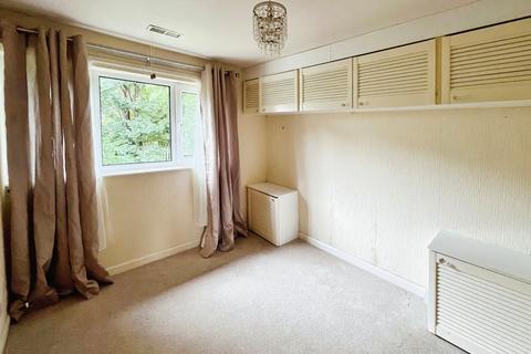 2 bedroom apartment to rent, Pye Nest Rise, West Yorkshire HX2