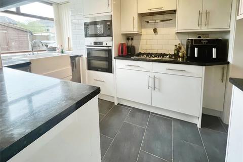 9 Beechfield Grove, Bilston, WV14 9TJ