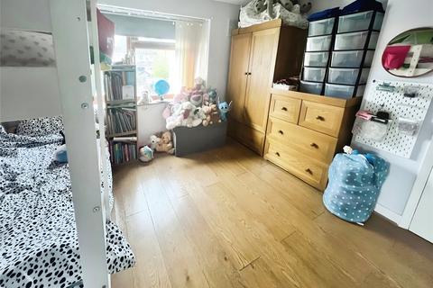 9 Beechfield Grove, Bilston, WV14 9TJ
