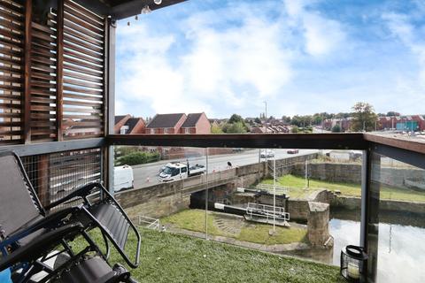 2 bedroom apartment for sale, Navigation Walk, West Yorkshire WF1