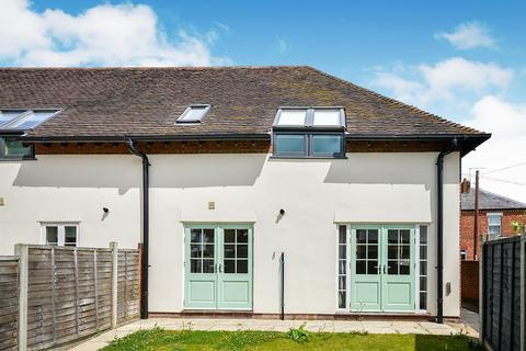 2 bedroom terraced house to rent, Park Avenue, Shropshire SY11