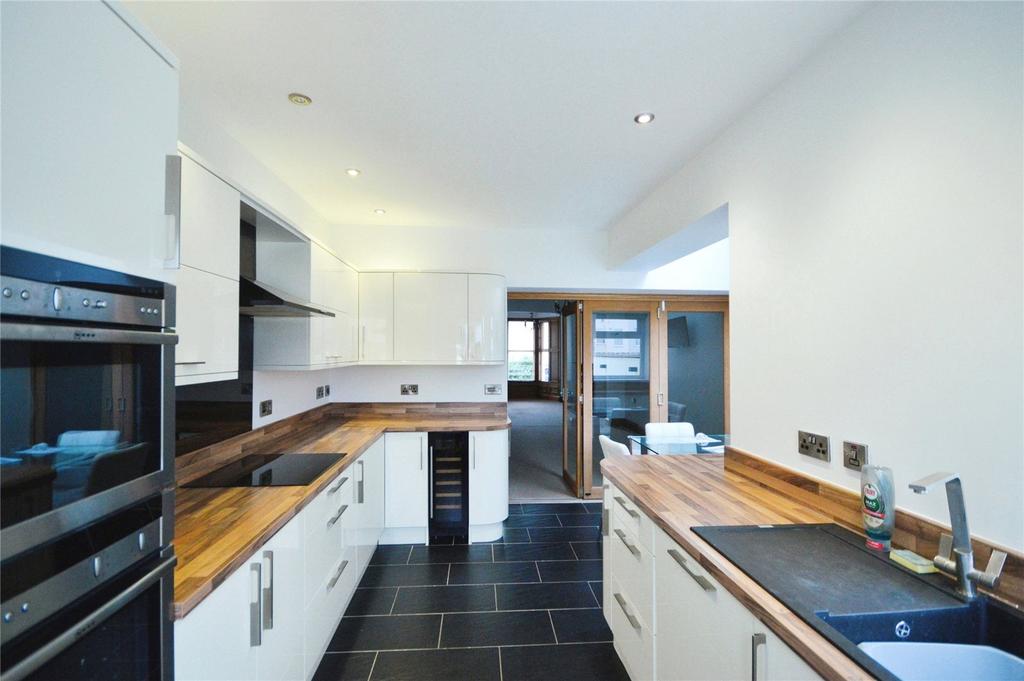 Senhouse Street, Maryport CA15 3 bed terraced house to rent £795 pcm