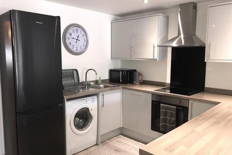 2 bedroom flat to rent, Bristol Road, Gloucester GL2