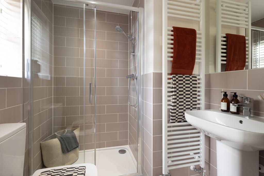 En suite in the Hadley Special 3 bedroom home