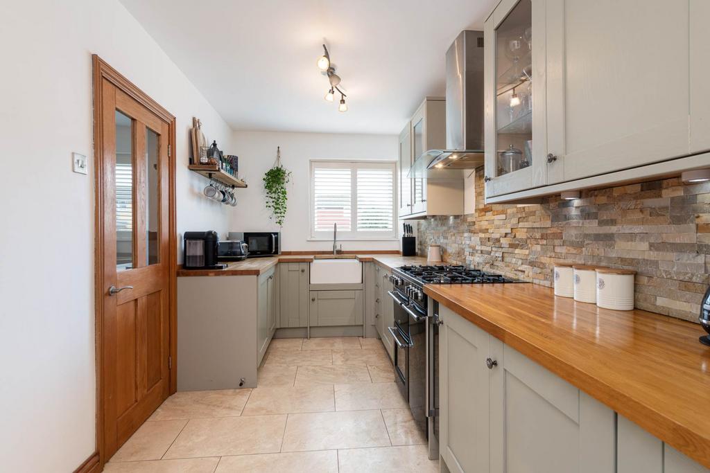 Cranford Road, Tonbridge 4 bed semidetached house for sale £700,000