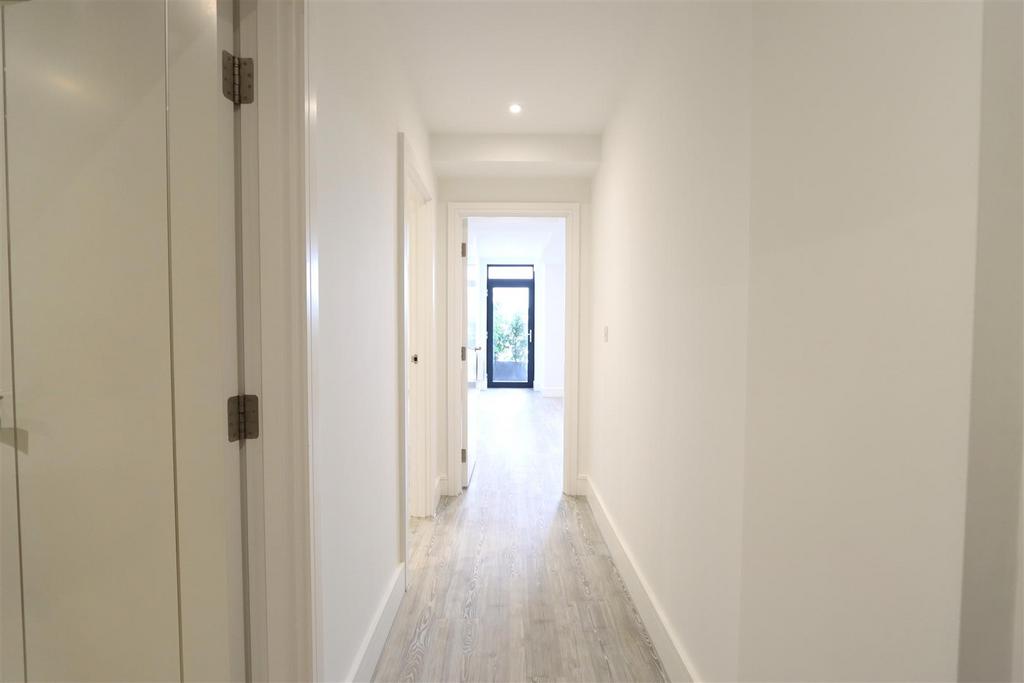 La Motte Street, Jersey JE2 1 bed apartment to rent £1,400 pcm (£323 pw)