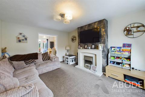 3 bedroom semi-detached house for sale, Shipton Drive, Uttoxeter ST14