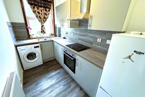 2 bedroom flat to rent, Rancliffe Road, London E6