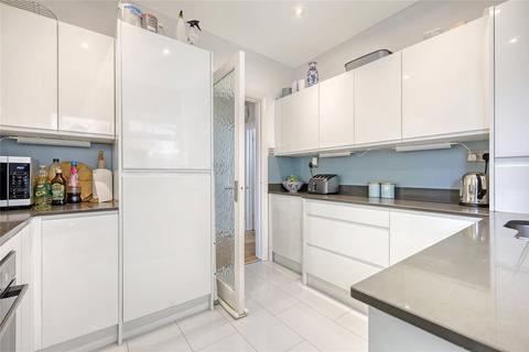 12a Gloucester Terrace, Southend-on-sea, SS1 3AZ