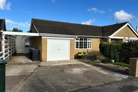 2 bedroom detached bungalow to rent, Tothby Lane, Alford LN13