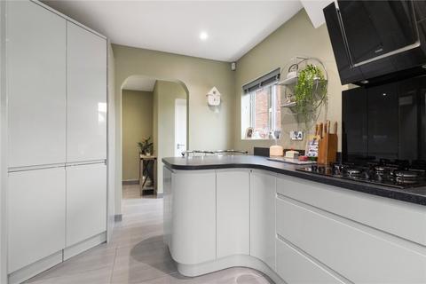 11 Smedley Crooke Place, Hopwood, Birmingham, B48 7TP