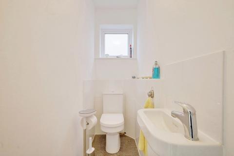 38 Badgers Way, Benfleet, SS7 1TR