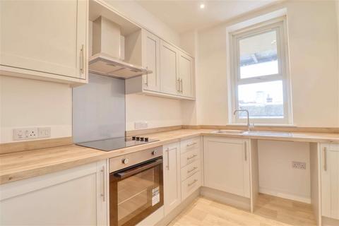 2 bedroom apartment for sale, Clacton on Sea CO15