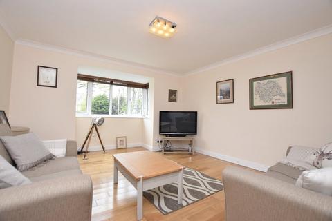 2 bedroom apartment for sale, The Gables, North Park Avenue, Roundhay, Leeds