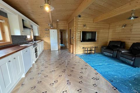 3 bedroom chalet for sale, Pine Cone Lodge, Penlan Holiday Park, Cenarth