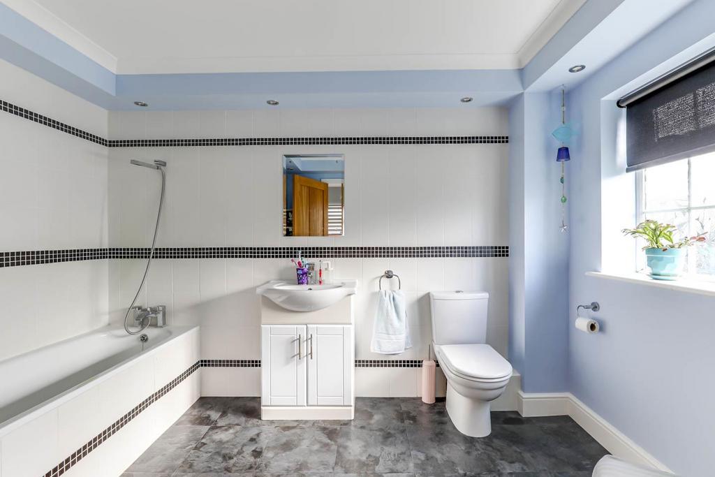 Large Family Bathroom