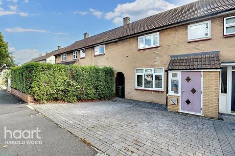 57 Barnstaple Road, Romford, RM3 7TJ