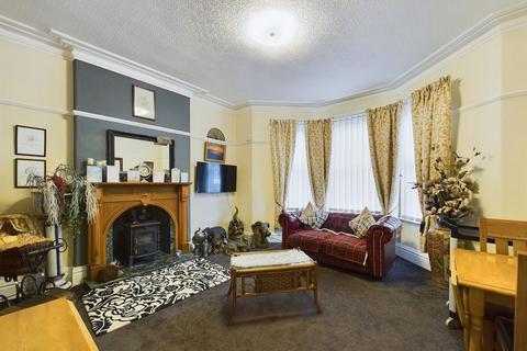 4 bedroom terraced house for sale, 3 Ocean Road, Whitby