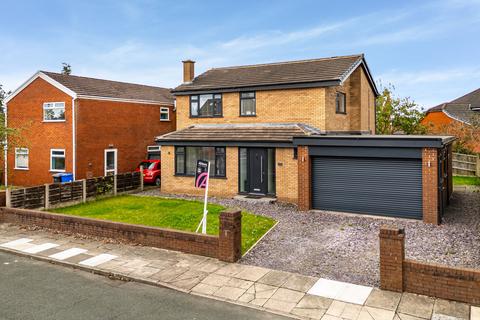 4 bedroom detached house for sale, Farndale, Widnes WA8