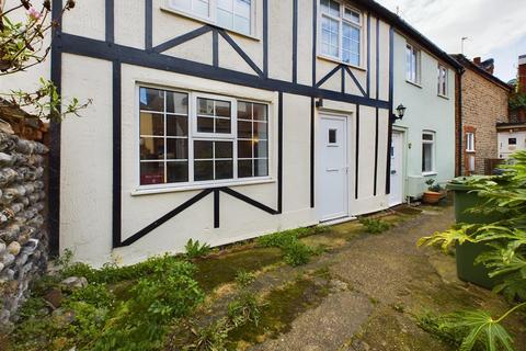 3 bedroom cottage for sale, New Street, Cromer