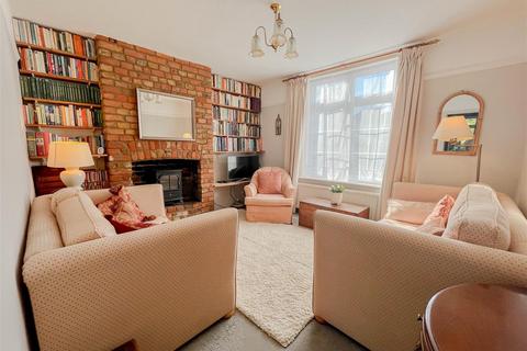 3 bedroom cottage for sale, Ship Road, Burnham-On-Crouch