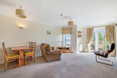 2 bedroom retirement property for sale, Valley Drive, Ilkley, West Yorkshire, LS29