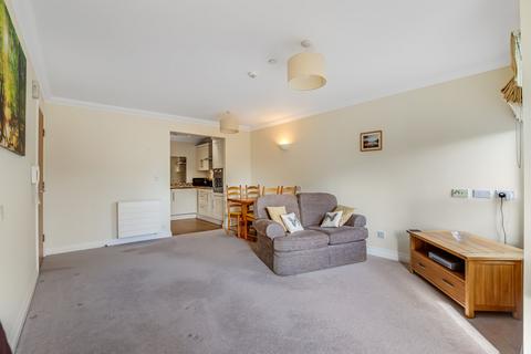 2 bedroom retirement property for sale, Valley Drive, Ilkley, West Yorkshire, LS29