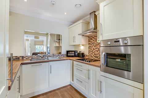 2 bedroom retirement property for sale, Valley Drive, Ilkley, West Yorkshire, LS29