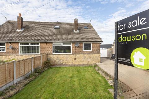 3 bedroom semi-detached bungalow for sale, Old Earth, Elland