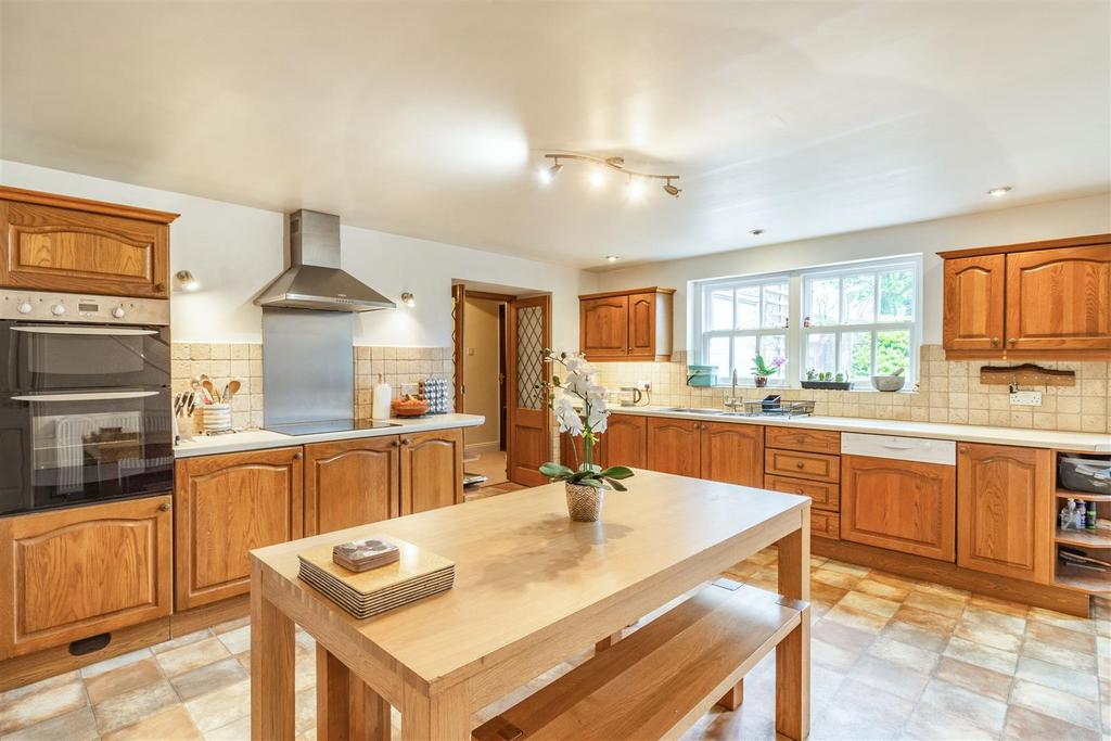 Cottage kitchen