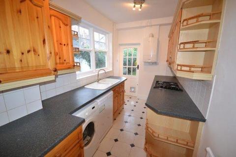 2 bedroom terraced house to rent, Knighton Church Road, Leicester