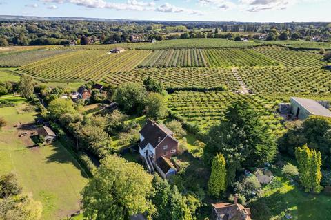 5 bedroom detached house for sale, Well Street, Loose, Maidstone