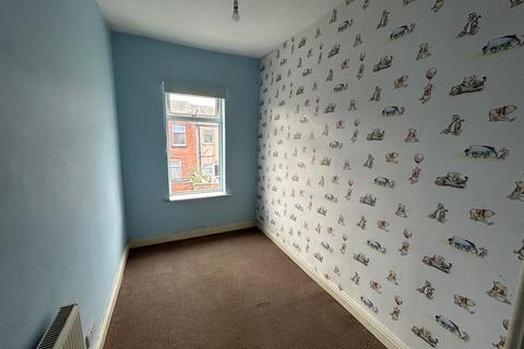 3 bedroom terraced house for sale, Gordon Street, Leigh