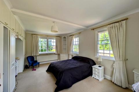 2 bedroom apartment for sale, GOODWYNS PLACE, DORKING. RH4