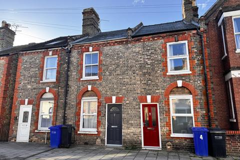 2 bedroom terraced house to rent, Park Avenue, Newmarket, Suffolk