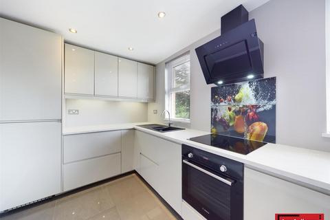 2 bedroom flat for sale, Knowsley Road, Ormskirk, L39 4RB