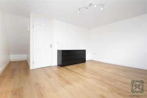 3 bedroom apartment to rent, Highview Gardens, Enfield, London, N11