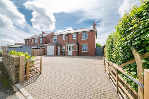 5 bedroom detached house for sale, Top Road, Lower Cumberworth, HD8