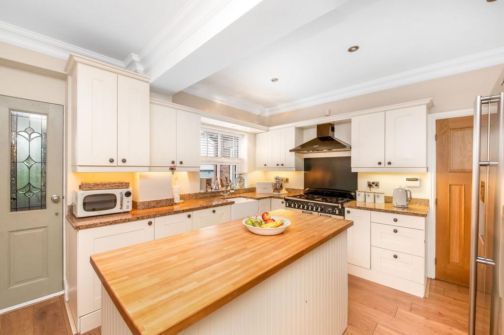 Open plan dining kitchen