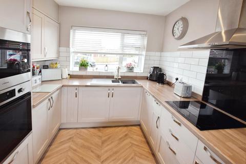 2 bedroom detached bungalow for sale, Dutton Avenue, Skegness PE25