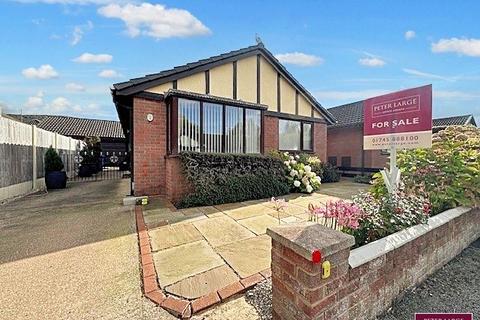 2 bedroom detached bungalow for sale, St James Drive Prestatyn LL19 8EJ