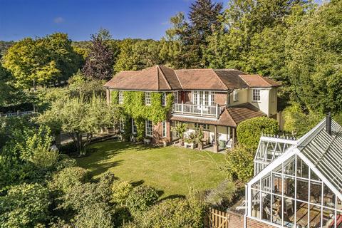 6 bedroom detached house for sale, Streatley Hill, Streatley